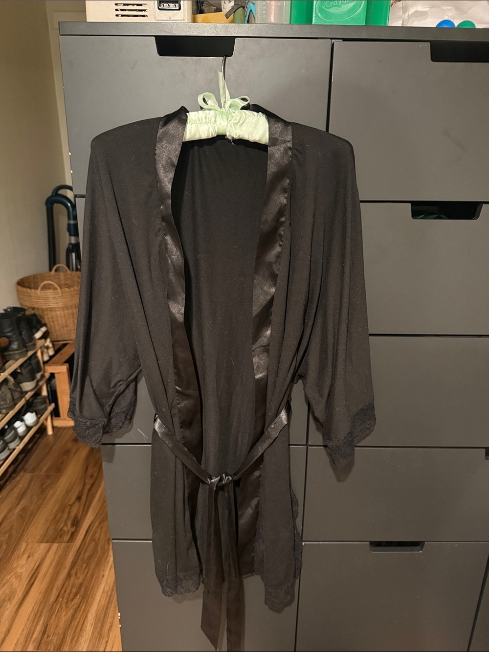 Satin-Trim Black Lace Robe Forever 21 Size M